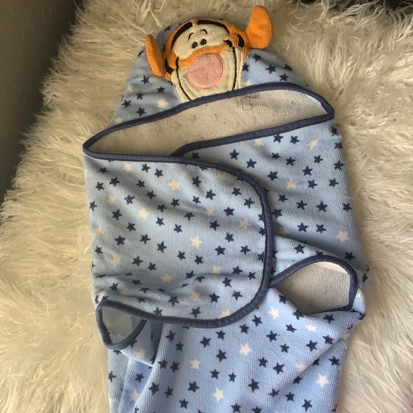 Disney Other - Disney baby Tigger swaddle hooded towel